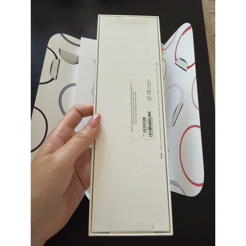 EMPTY BOX ONLY for Apple Watch SE 2nd Gen (2022) 40mm Starlight Aluminum A2722